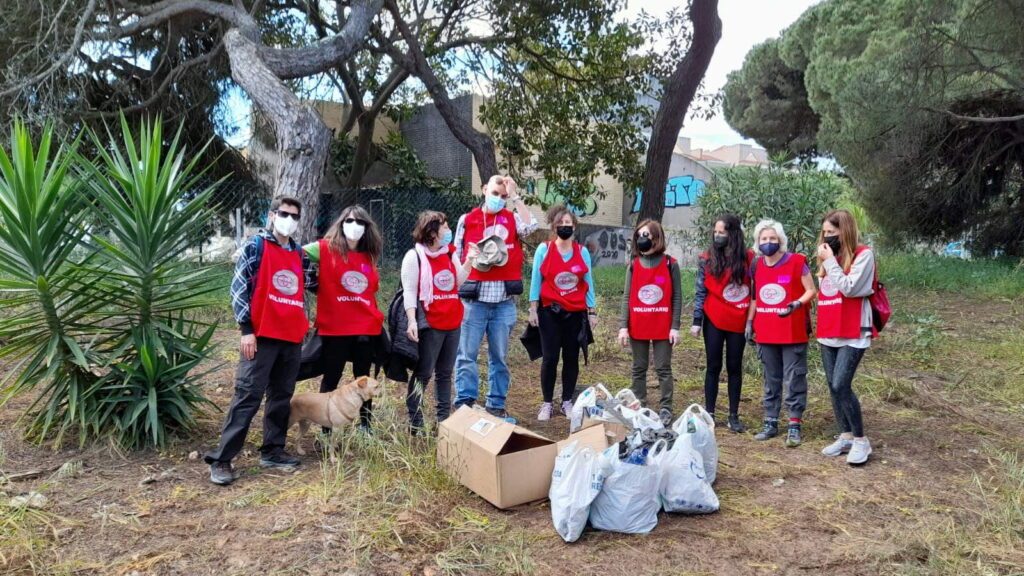 Recogida de residuos en la Laguna del Portil (Huelva)